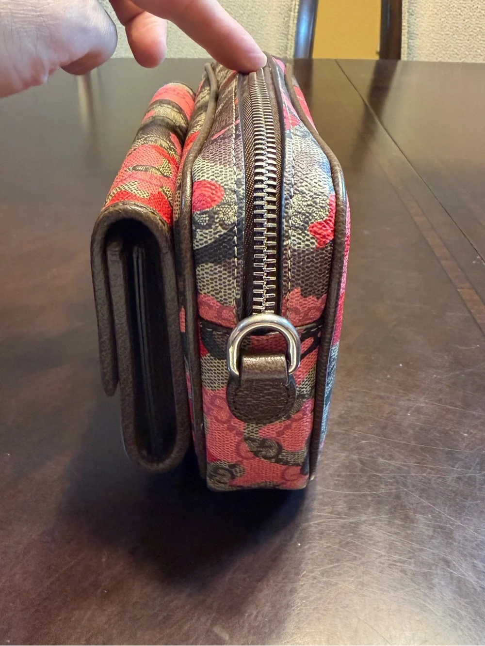New Authentic Gucci GG Supreme Logo Leather Brown Pink Shoulder Bag